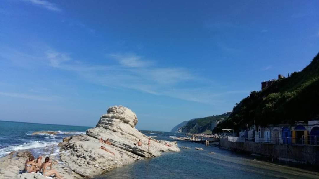 Casa Viorica Hotell Ancona Exteriör bild
